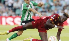 米兰体育网页版入口-关于巴塞罗那千钧一发晋级，形势岌岌可危的信息