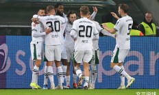 米兰体育网站入口-拜仁慕尼黑被对手逼平，保持榜首优势的简单介绍