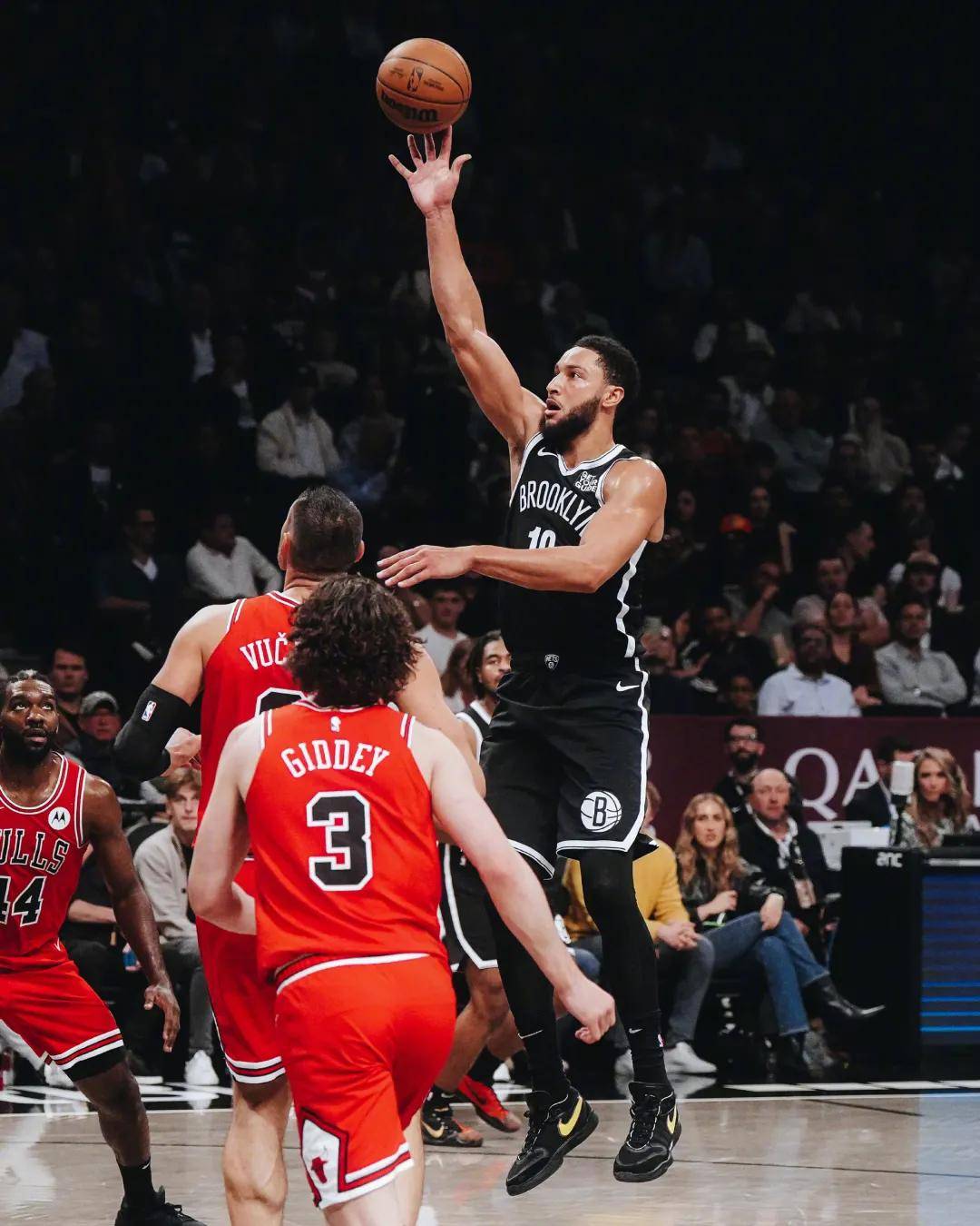 篮网擒灰熊,迎来两连胜 篮网擒灰熊,迎来两连胜