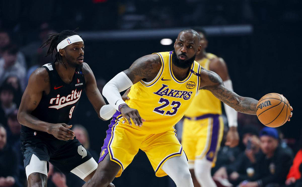 快船继续领跑西部，湖人再遭挫败